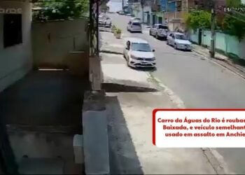 VÍDEO: Carro da Águas do Rio é roubado na Baixada, e veículo semelhante é usado em assalto em Anchieta