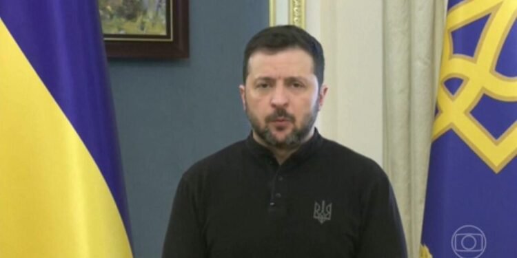 Após ser chamado de ‘ditador’ por Trump, Zelensky diz que está contando com o ‘pragmatismo’ dos EUA | Ucrânia e Rússia