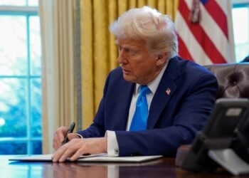 Trump impõe sanções ao Tribunal Penal Internacional por investigação contra EUA e Israel