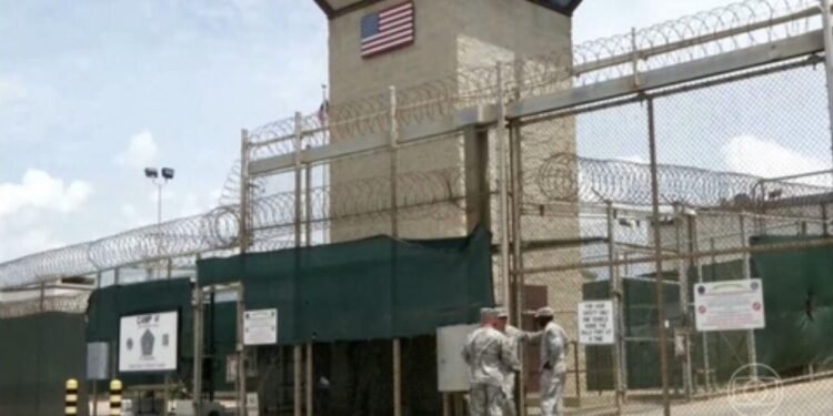 Trump manda para Guantánamo imigrantes sem antecedentes criminais | Blog da Sandra Cohen