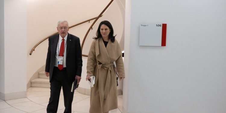 'Ainda é cedo', diz enviado dos EUA sobre plano de Trump para fim da guerra entre Ucrânia e Rússia