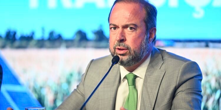 Ministro diz ser ‘mais ambientalista’ do que quem critica adesão do Brasil a fórum da Opep+ | Economia
