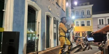 Em Salvador e no mundo, fãs de Michael Jackson se reúnem em flashmob de “Thriller”, o maior sucesso do “Rei do Pop”