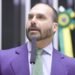 Eduardo Bolsonaro chama Lula de ex-presidiário e comenta reação do presidente a elogio de Trump; vídeo acompanha postagem Eduardo Bolsonaro chama Lula de ex-presidiário e comenta reação do presidente a elogio de Trump; vídeo acompanha postagem