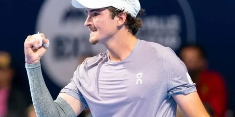 Tênis: João Fonseca conquista título inédito do ATP 500 e se torna milionário aos 19 anos Tênis: João Fonseca conquista título inédito do ATP 500 e se torna milionário aos 19 anos
