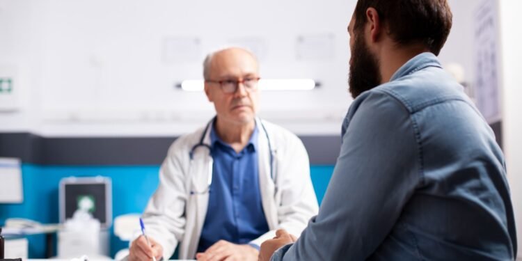 Novembro Azul: mitos sobre a saúde da próstata que ainda confundem muitos homens