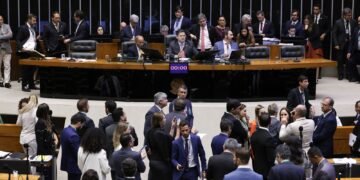 Congresso Nacional Pauta Veto de Lula a PL da Dosimetria com Impacto em Penas por Atos Antidemocráticos