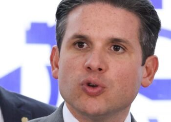 Câmara Cria Comissão Especial para Analisar Redução da Jornada de Trabalho e Fim da Escala 6×1