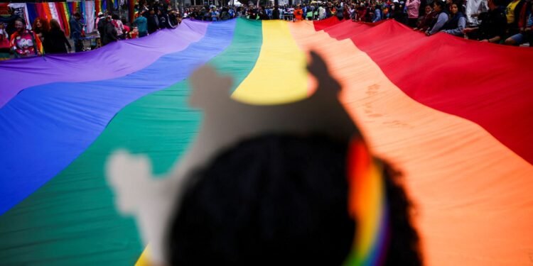 Parada do Orgulho LGBT+ de SP 2024: Voto e Participação Política em Destaque