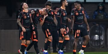 Corinthians Inicia Libertadores com Vitória Fora de Casa na Estreia de Diniz Corinthians Inicia Libertadores com Vitória Fora de Casa na Estreia de Diniz