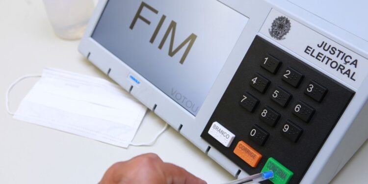 Eleições 2026: AGU Orienta Agentes Públicos Sobre Condutas Vedadas e Abuso de Poder