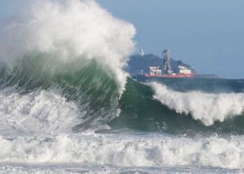 CBMERJ Realiza Mais de 8 Mil Salvamentos Marítimos no Rio de Janeiro nos Primeiros Meses do Ano