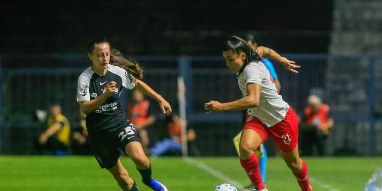 Corinthians Assume Liderança do Brasileirão Feminino Após Goleada Sobre o Bragantino Corinthians Assume Liderança do Brasileirão Feminino Após Goleada Sobre o Bragantino