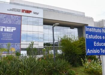 MEC Estende Prazo para Pedido de Isenção da Taxa do Enem 2024