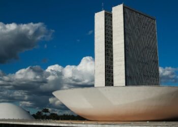 Frente Parlamentar Mista Ambientalista Lança ‘Mapa do Caminho’ para a Agenda Legislativa Socioambiental Frente Parlamentar Mista Ambientalista Lança ‘Mapa do Caminho’ para a Agenda Legislativa Socioambiental
