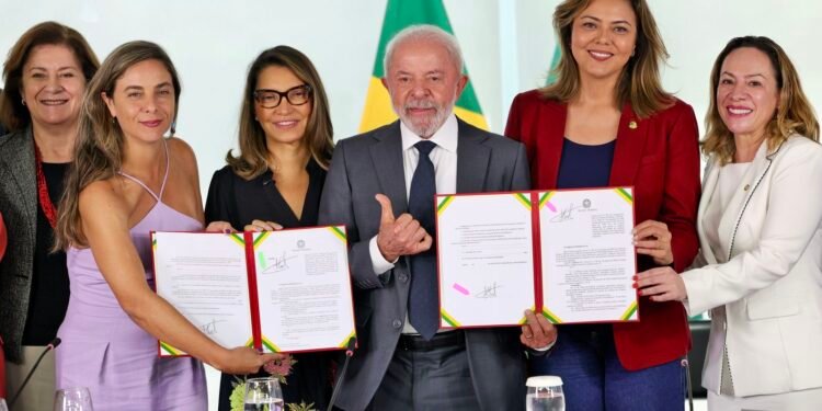 Lula Sanciona Três Novas Leis para Intensificar o Combate à Violência Contra Mulheres