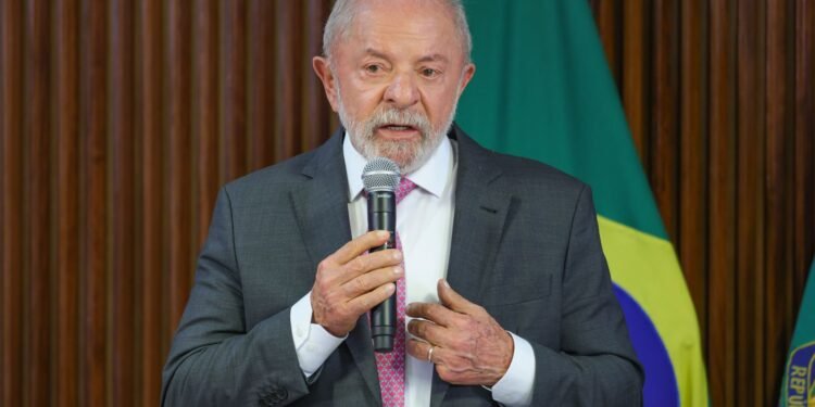 Lula Sanciona Novo PNE e Defende Ensino Público Sem Escolas Cívico-Militares
