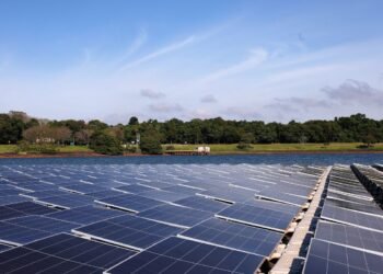 Itaipu Binacional: Projeto Solar Flutuante Revela Potencial para Dobrar Capacidade Energética Itaipu Binacional: Projeto Solar Flutuante Revela Potencial para Dobrar Capacidade Energética