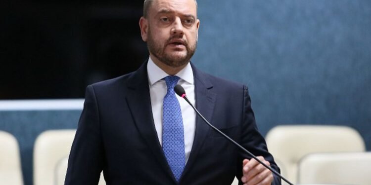 Reestruturação Governamental no Rio: Novas Nomeações para Secretarias-Chave