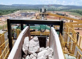 Terras Raras e Minerais Estratégicos e Críticos: Definições, Impacto Global e o Papel do Brasil