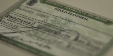 Direito de Voto de Presos Provisórios: Obstáculos e Baixa Participação no Cenário Eleitoral Brasileiro