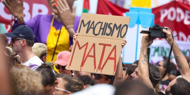 Mobilização Masculina: Homens se Engajam no Combate ao Machismo e à Violência contra a Mulher