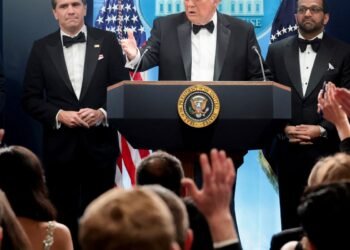 Atirador contra Donald Trump identificado como Cole Tomas Allen nos EUA