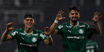 Palmeiras Vence Sporting Cristal e Assume Liderança do Grupo na Libertadores