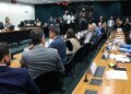 PEC 221/19: Votação da Proposta de Redução da Jornada de Trabalho é Adiada na Câmara