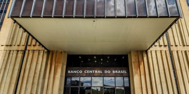 Economia: Previsão da Inflação Aumenta para 5,04% em 2024, Superando a Meta do Banco Central Economia: Previsão da Inflação Aumenta para 5,04% em 2024, Superando a Meta do Banco Central