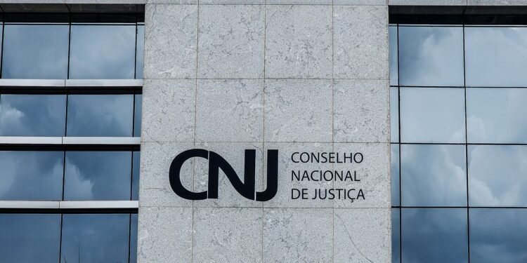 Sisbajud: Novo Sistema Acelera Bloqueio Judicial de Contas e Exige Ação Rápida de Devedores