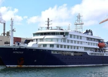 Capitão do MV Hondius Desembarca Após Surto de Hantavírus; OMS Monitora Casos e Quarentena