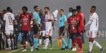 Jogo do Flamengo na Libertadores Cancelado Após Atos de Vandalismo em Medellín