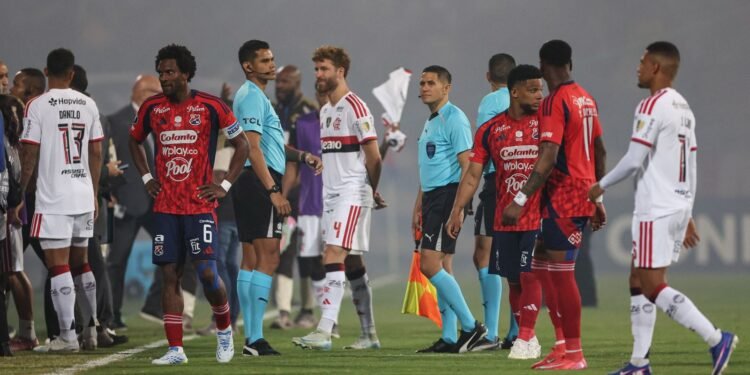 Jogo do Flamengo na Libertadores Cancelado Após Atos de Vandalismo em Medellín