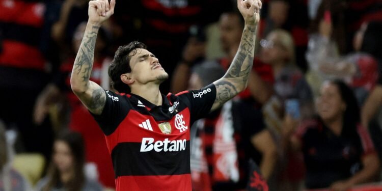 Flamengo Garante Vaga Antecipada nas Oitavas da Libertadores 2026 com Gol de Pedro