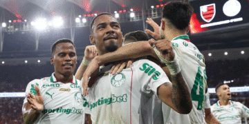 Palmeiras Vence Flamengo e Consolida Liderança no Brasileirão