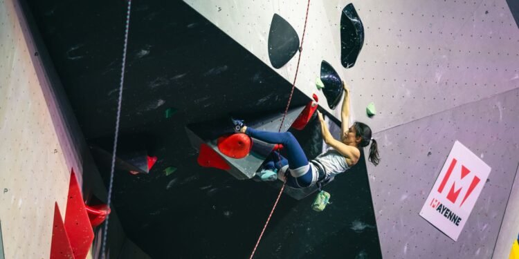 Marina Dias Conquista Ouro na Copa do Mundo de Paraescalada em Salt Lake City