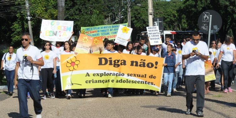 Maio de 2026: Conscientização, Lutas Sociais e Fatos Históricos no Brasil e no Mundo Maio de 2026: Conscientização, Lutas Sociais e Fatos Históricos no Brasil e no Mundo