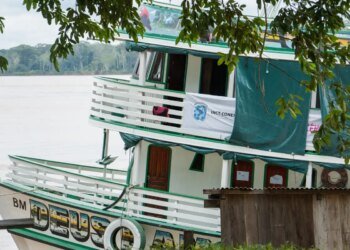 Expedição Barco Ciência, Saúde e Cidadania Leva Serviços Essenciais a Ribeirinhos de Rondônia
