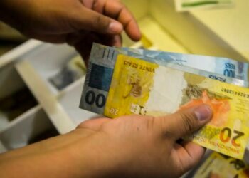 Rendimento do Trabalhador Atinge Recorde Histórico em DF e 15 Estados, Aponta IBGE
