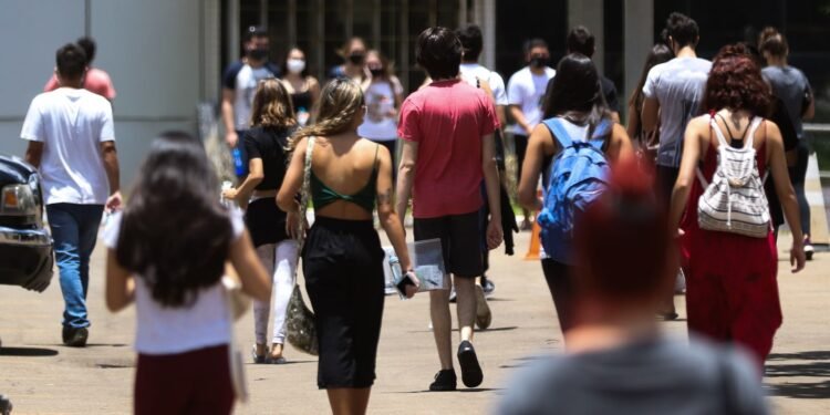 Unesco: Matrículas no Ensino Superior Global Mais que Dobram Unesco: Matrículas no Ensino Superior Global Mais que Dobram