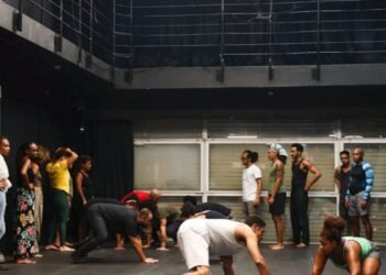 SP Escola Superior de Teatro Abre Inscrições para Curso Superior Gratuito em Produção Cênica
