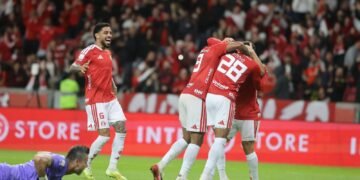 Internacional Supera Fluminense por 2 a 0 e Ganha Fôlego no Campeonato Brasileiro