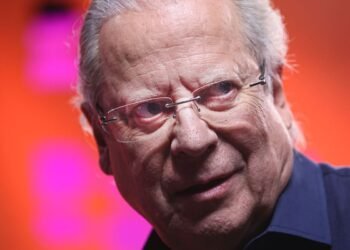 Saúde e Política: José Dirceu Inicia Tratamento Contra Linfoma em São Paulo
