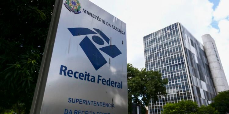 Arrecadação Federal Atige Recorde Histórico de R$ 278,8 Bilhões em Abril