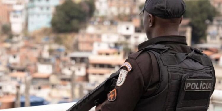 Operação Policial no Complexo do Chapadão Deixa Cinco Mortos e Seis Presos no Rio