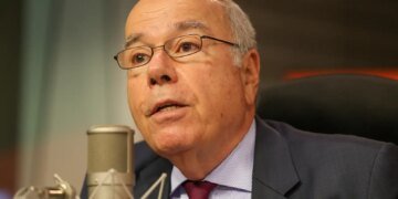 Brasil e China Fortalecem Laços em Diálogo Estratégico em Pequim com Ministro Vieira