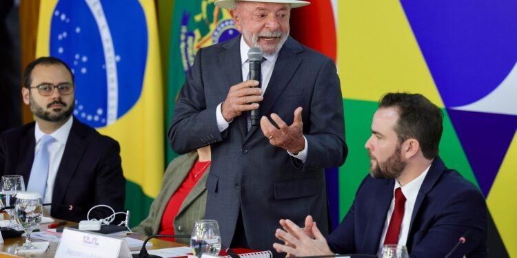 Desenrola Brasil: Lula Apresenta Programa de Alívio Financeiro e Reintegração de Consumidores