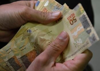 Poupança Registra Retirada Líquida de R$ 476,4 Milhões em Abril