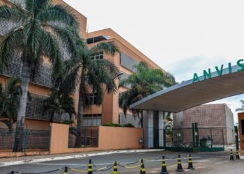 Anvisa Determina Recolhimento de Lotes de Antibióticos e Outros Medicamentos por Desvio de Qualidade